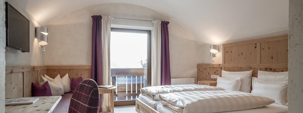 Mehrbettzimmer "Zirbenloge" - MEIN WURMKOGEL-IHR WOHLFÜHLHOTEL boutique superior - Hochgurgl