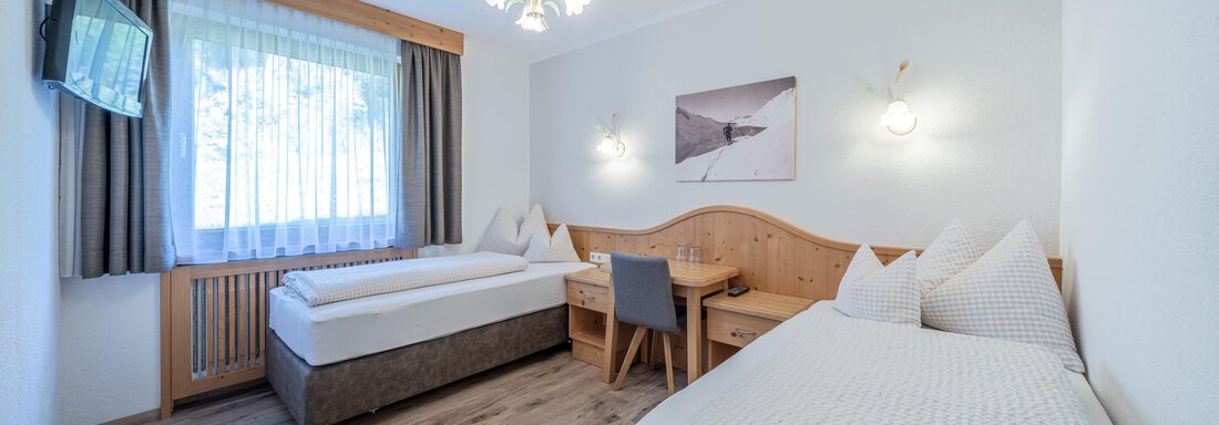 Doppelzimmer Twinbeds - Pension Bergfrieden - Obergurgl 