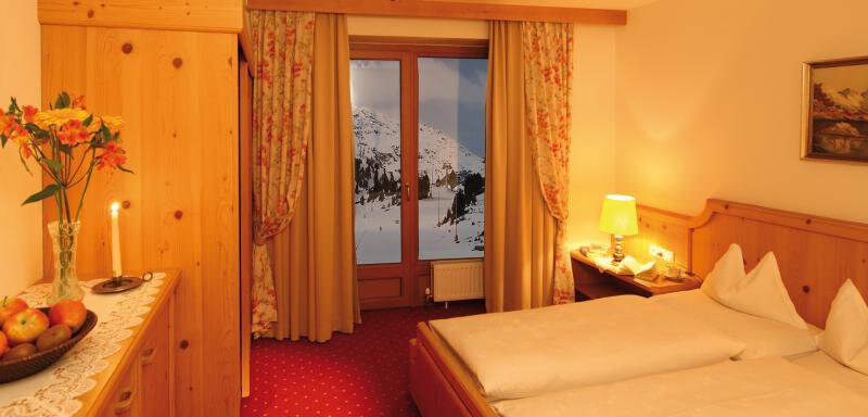 Schlafzimmer - Hotel Alpenland - Obergurgl 