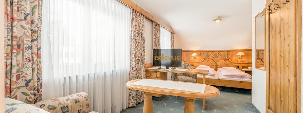 Sitzecke Zimmer Typ B1 - Hotel Bellevue - Obergurgl 