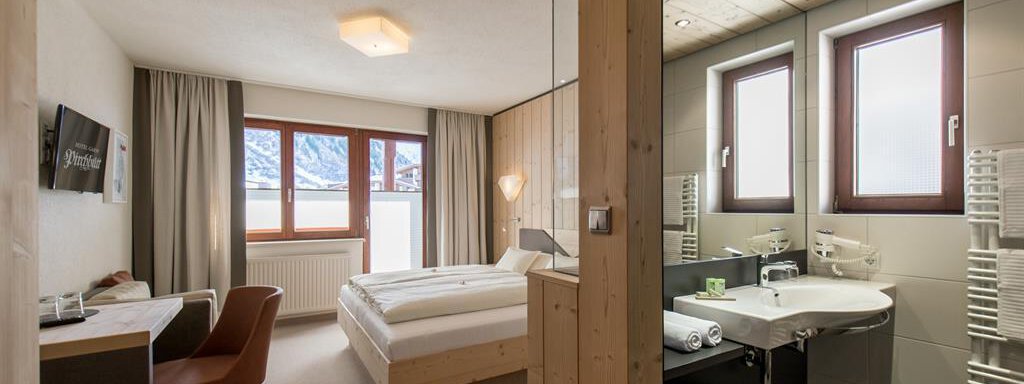 Komfortzimmer Neu ! - Hotel-Garni Pirchhütt - Obergurgl 