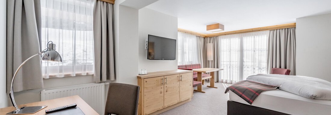 Turmsuite Elternschlafzimmer - Hotel Jenewein - Obergurgl 