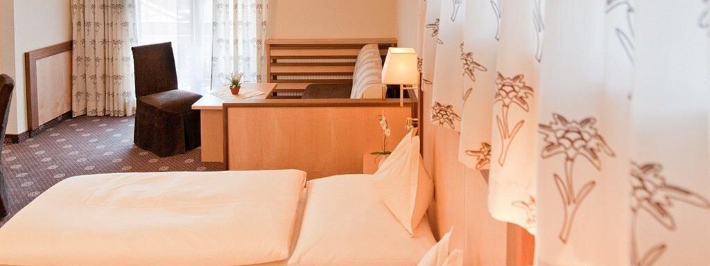 Komfortdoppelzimmer Typ A - Hotel Regina - Obergurgl 