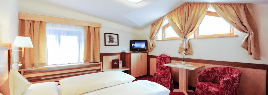 Doppelzimmer Typ C - Hotel Regina - Obergurgl 