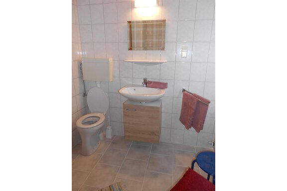 Dusche und WC mit Bergblick - Inka Walter-Greiffenhagen Apartment - Obergurgl 