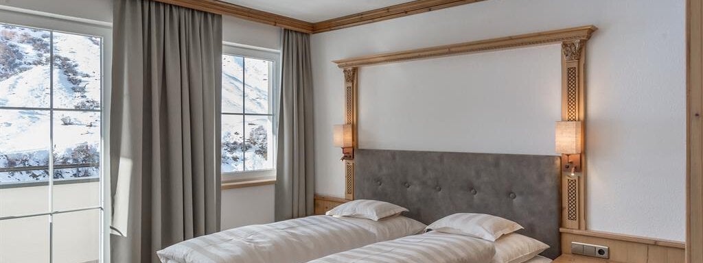 Schlafzimmer 1 - Landhaus Jenewein - Obergurgl 