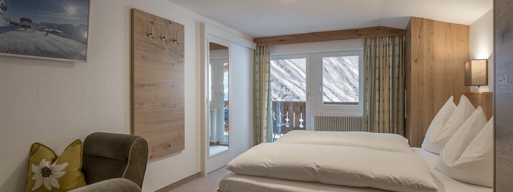 Doppelzimmer - Pension Michael - Obergurgl 